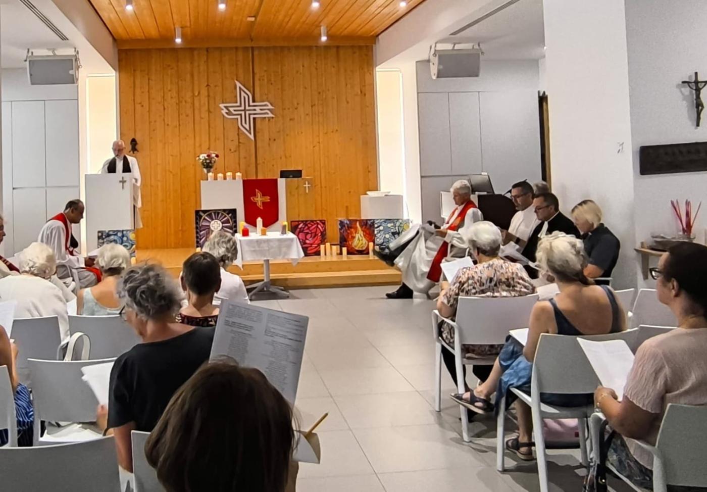 Vigilia Ecuménica de Pentecostés celebrada en la Iglesia Evangélica Luterana de Finlandia, en la localidad malagueña de Los Boliches.