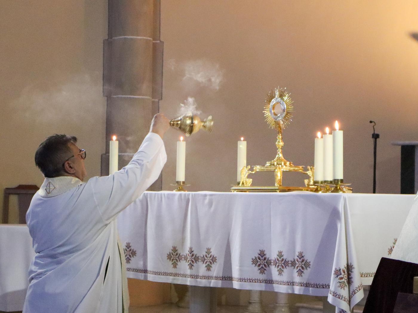 «Me llaman feligresa “todoterreno” y así es, dispuesta para lo que se necesite»