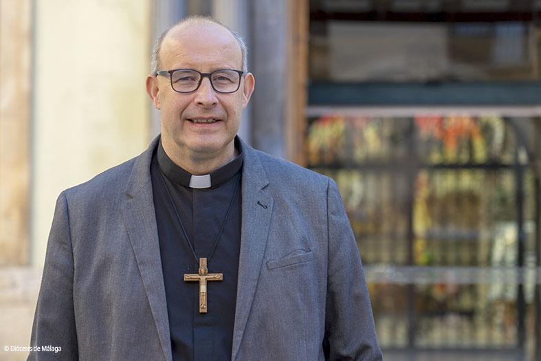 El nuevo obispo de Málaga: “Soy un defensor incansable del valor de las parroquias en la vivencia y la transmisión de la fe”