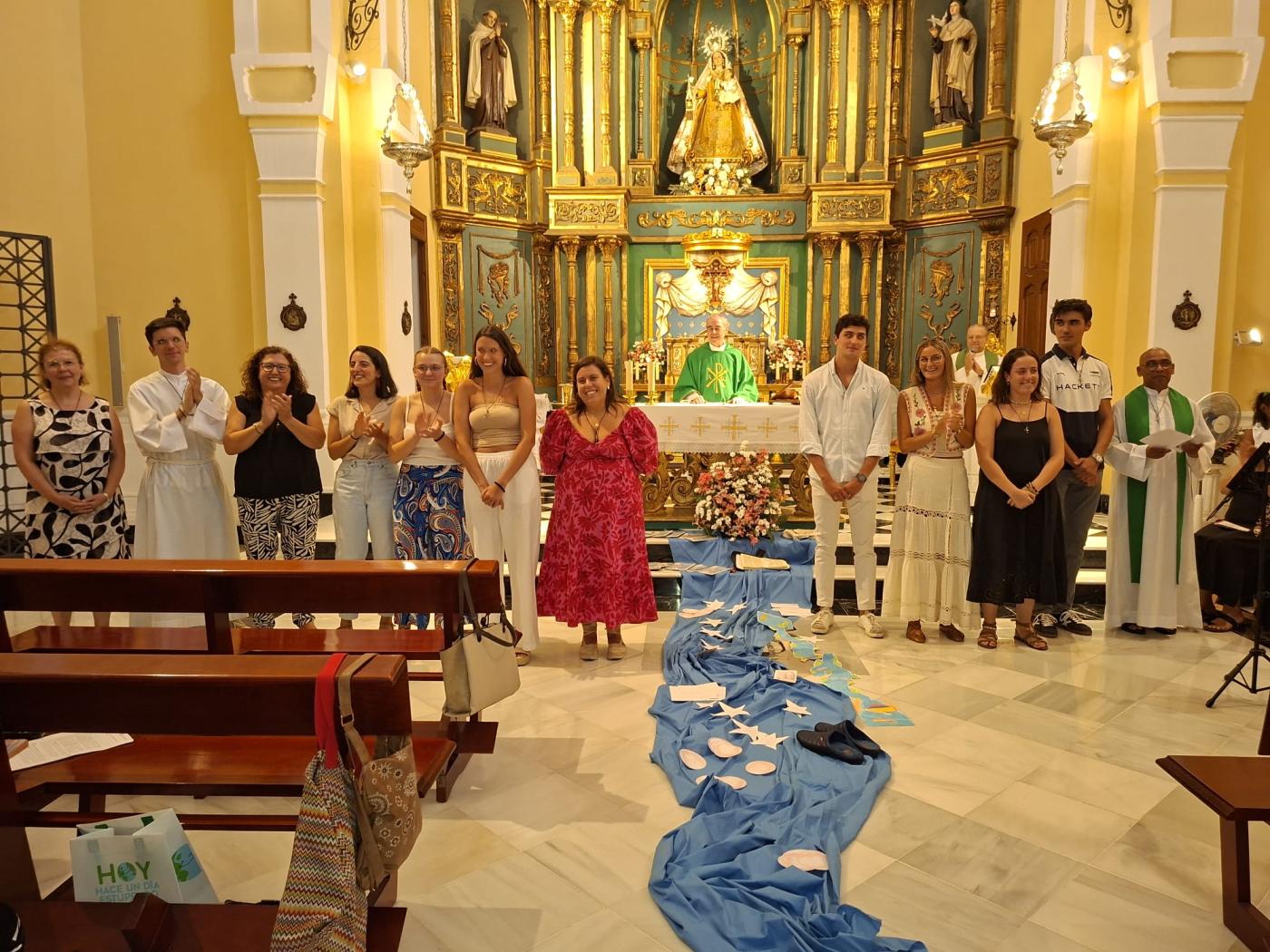 12 jóvenes y responsables parten a Colombia para vivir la experiencia misionera diocesana