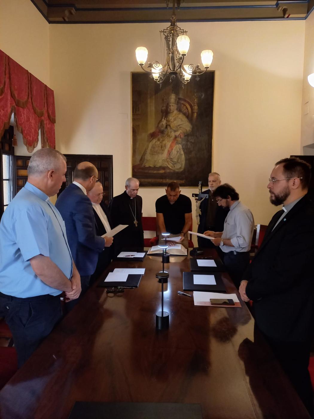 Juramento y profesión de fe de los miembros de la Comisión Delegada par la causa de canonización del Siervo de Dios Antonio Gamboa