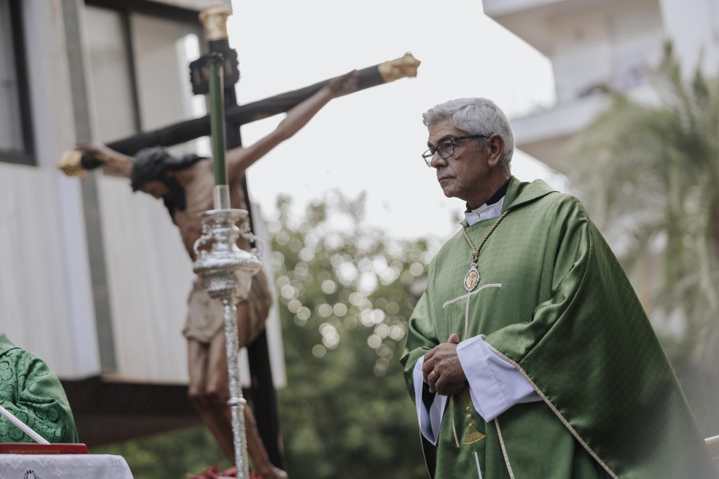 Estepona acogió a más de 500 hermanos de la Veracruz de España