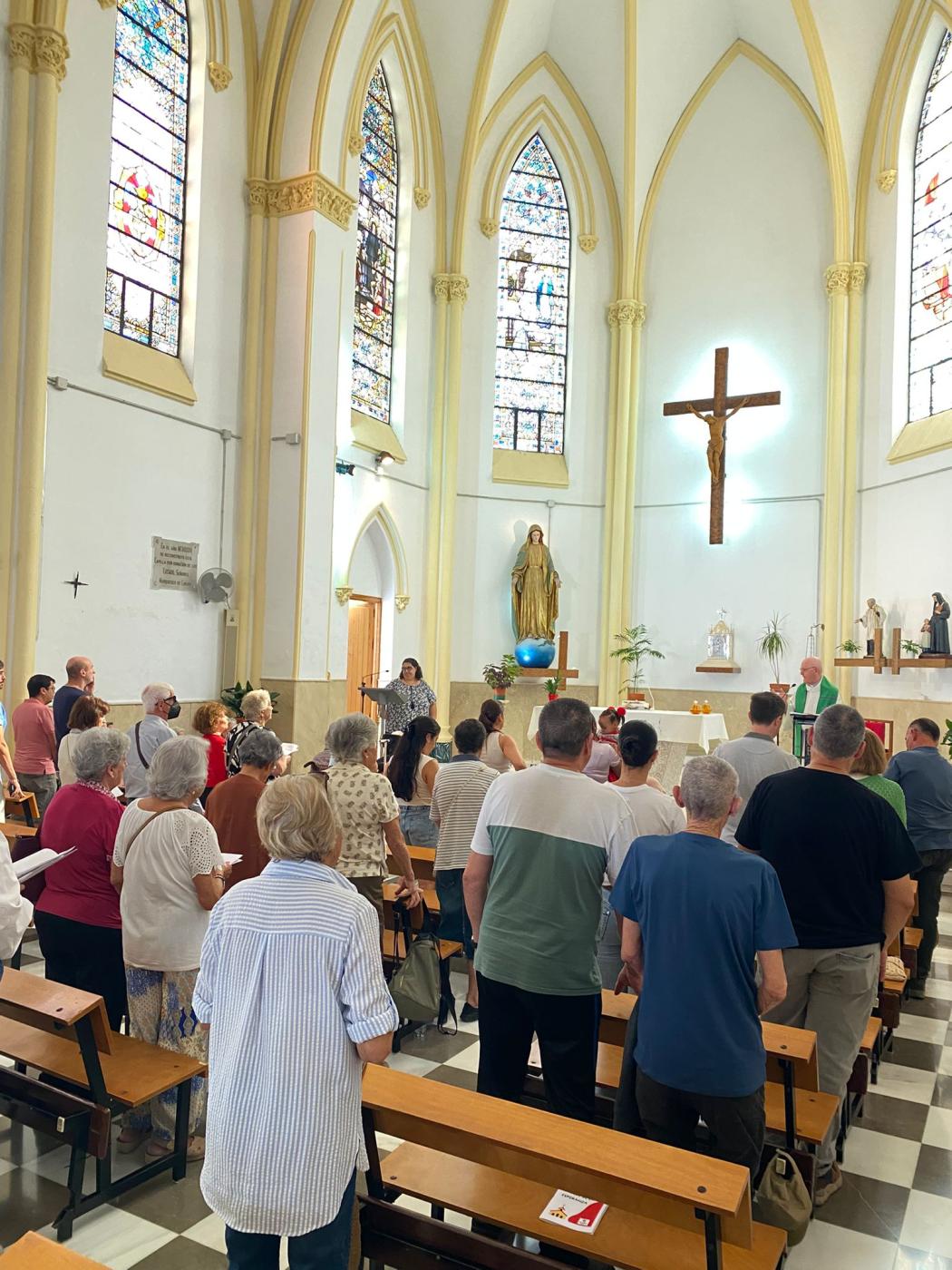 Los centros de Cáritas peregrinan unidos por la esperanza