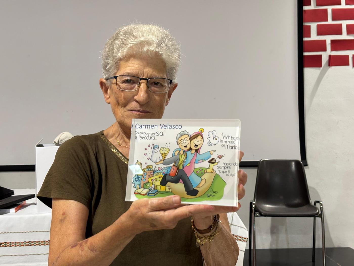 Detalles del profesorado a Carmen Velasco