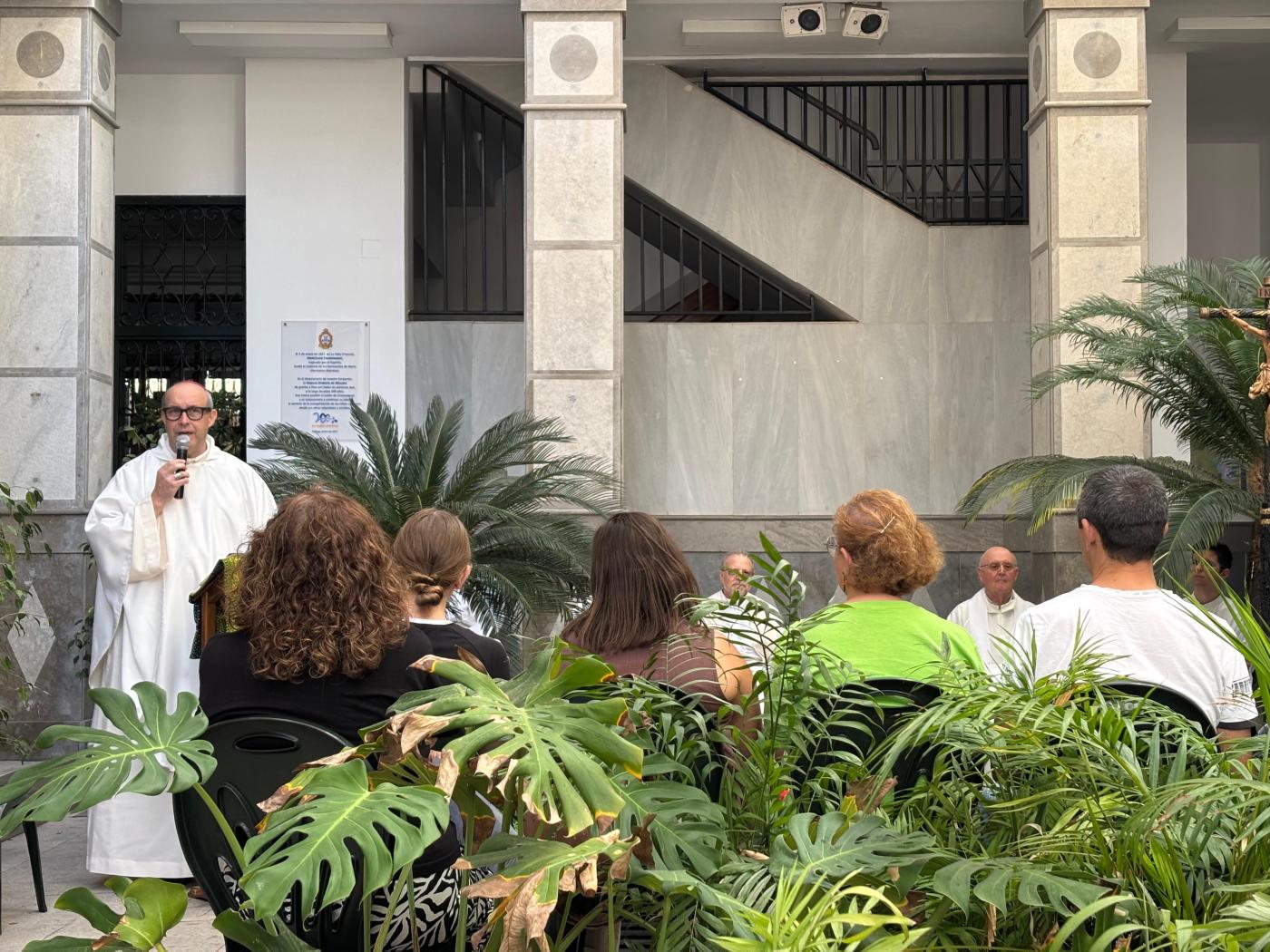 Testimonio y música en el Encuentro Diocesano Misionero