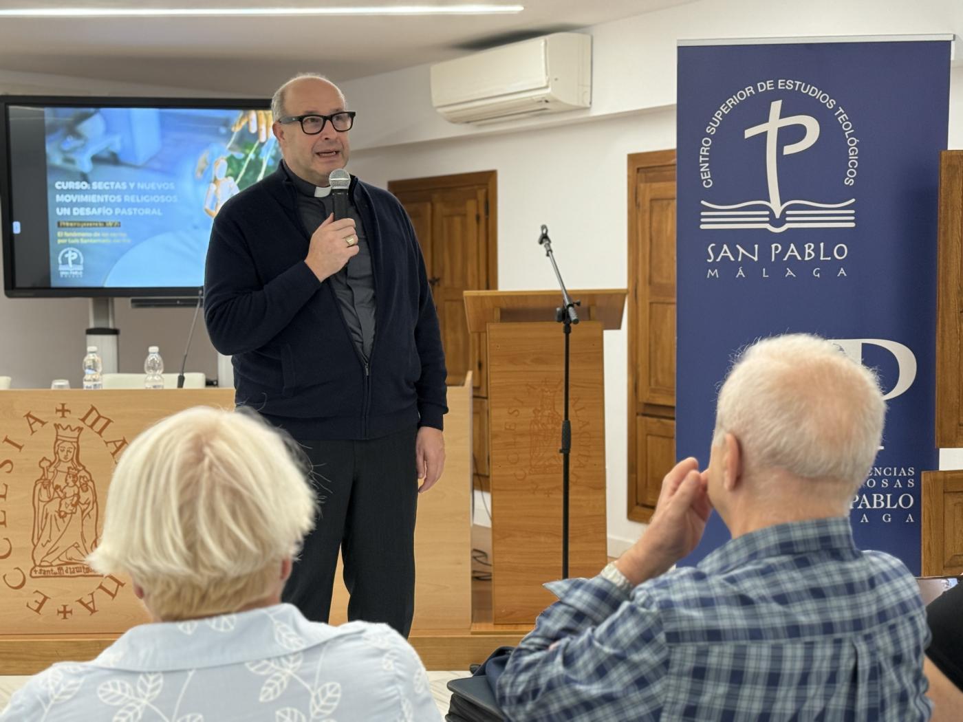 Así fue el curso del CESET sobre las sectas y los nuevos movimientos religiosos