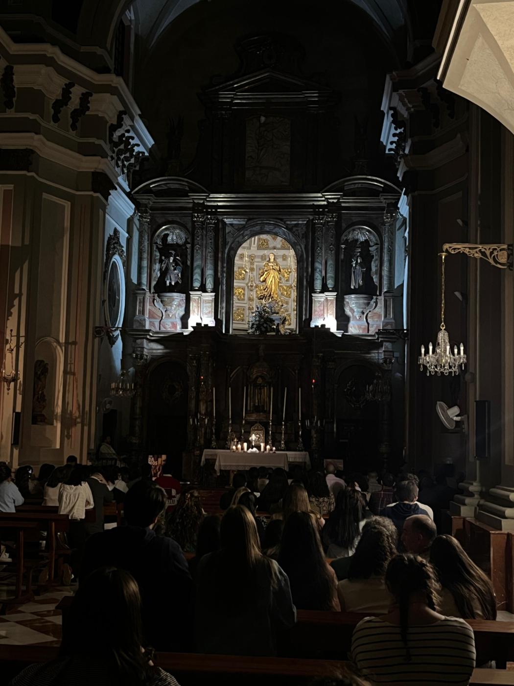 Adoremus y formación para los más jóvenes hoy viernes
