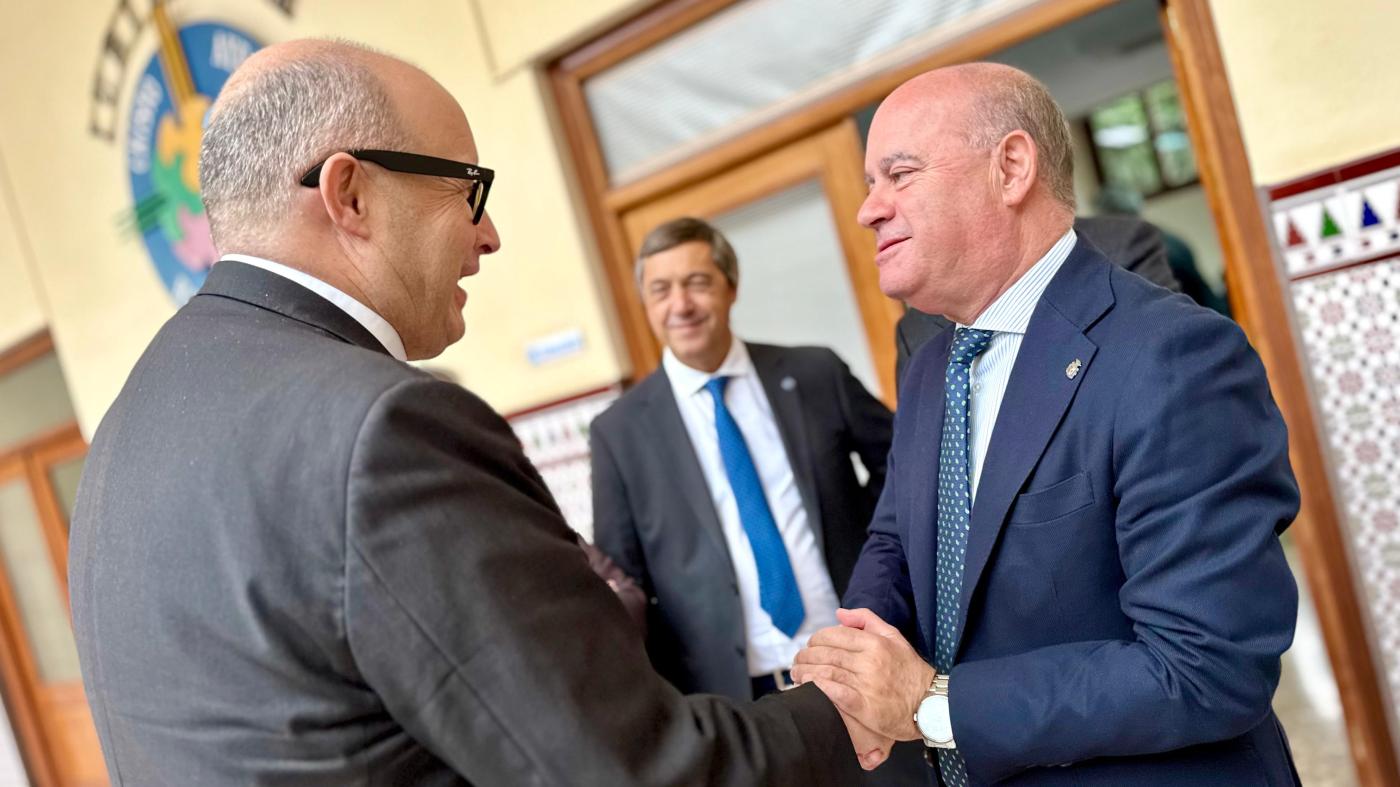 Queda inaugurado el curso para los 600 docentes que se forman en Antequera