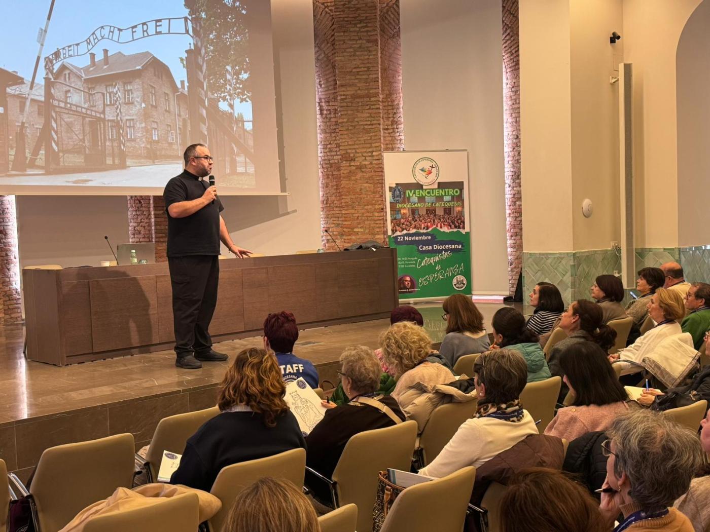 Los catequistas de la diócesis han celebrado su encuentro diocesano caminando en esperanza