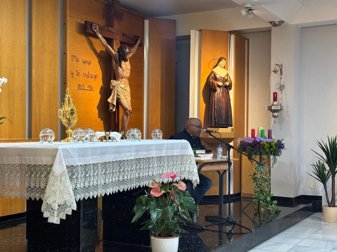 Religiosas, religiosos, clero y consagrados de Melilla comienzan juntos el Adviento