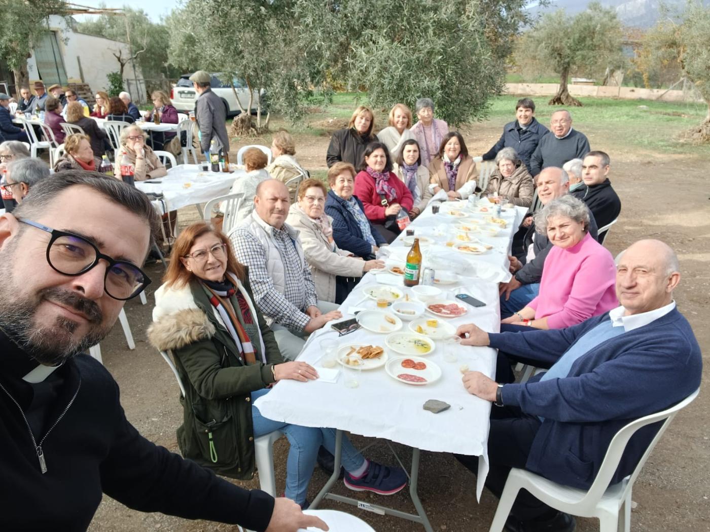 Convivencia en la celebración del Centenario de la iglesia de Las Mellizas, en Álora