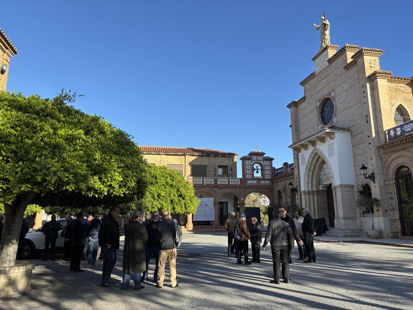 El clero celebra su retiro de Adviento y se felicita la Navidad