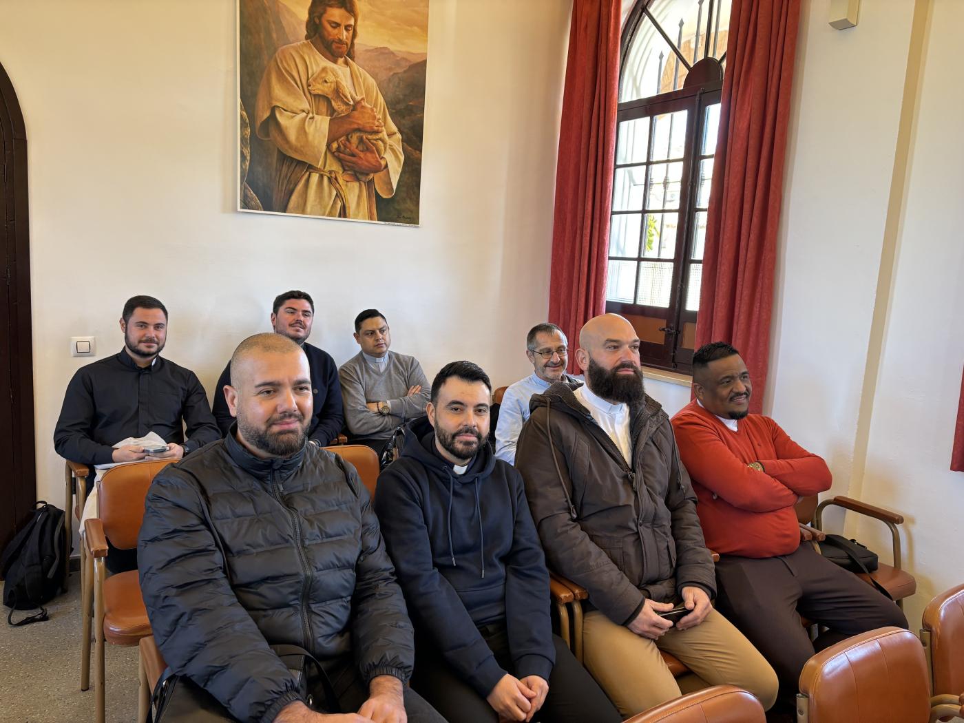 El clero celebra su retiro de Adviento y se felicita la Navidad