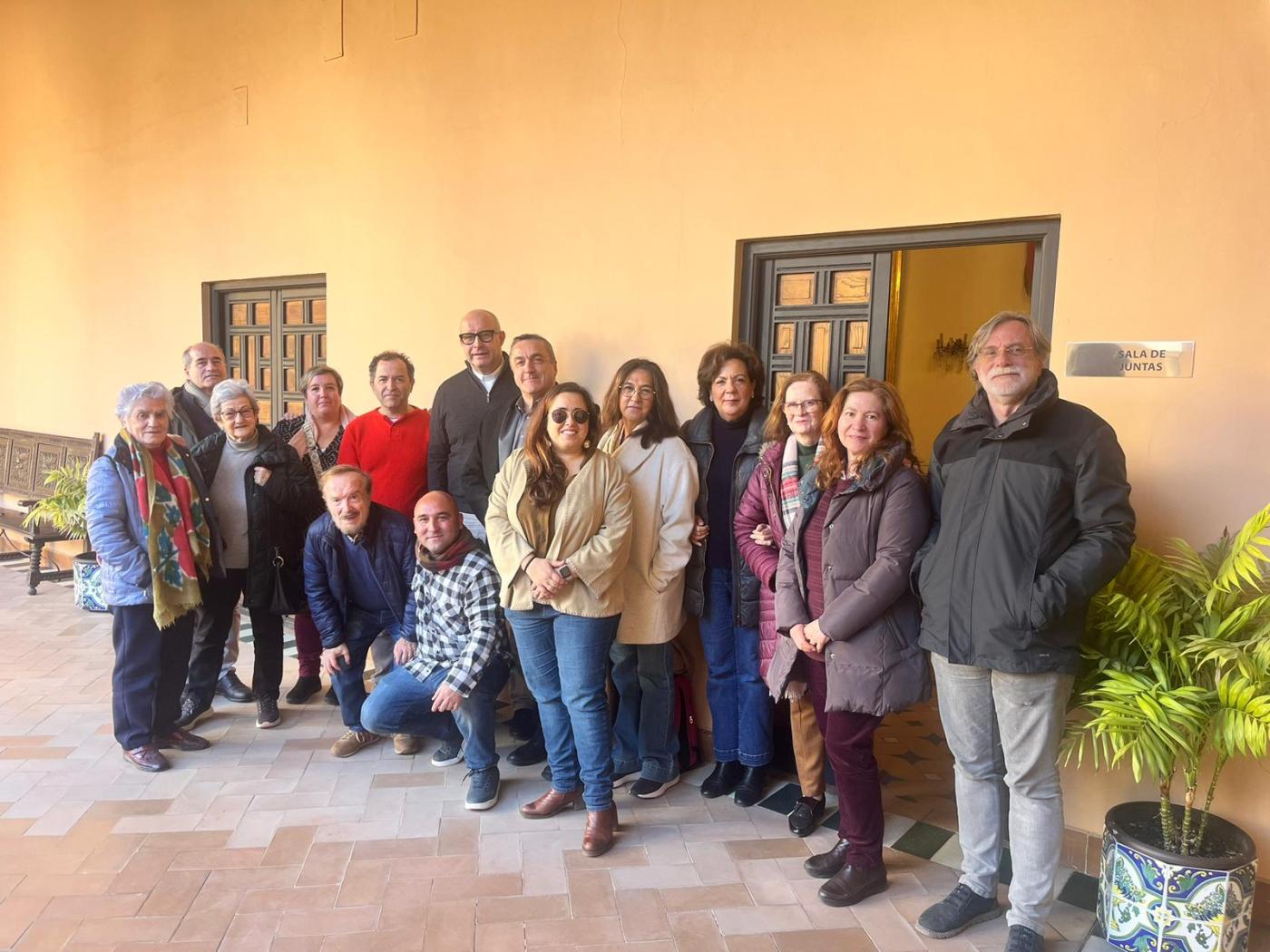 La Plataforma de Solidaridad con los Migrantes de Málaga se reúne con el obispo para compartir la realidad migratoria