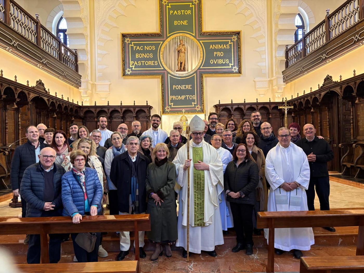 Los diáconos y sus esposas celebran un encuentro con Mons. Satué