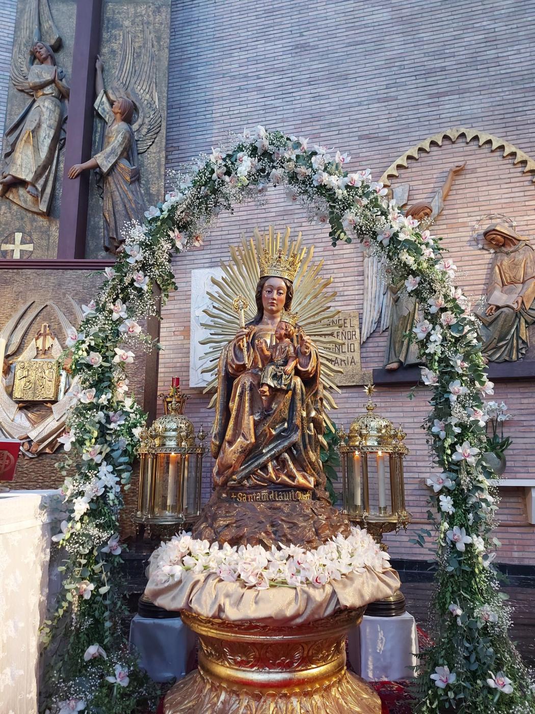Visita de la imagen de la Virgen de la Victoria a la parroquia de San Gabriel (Málaga)