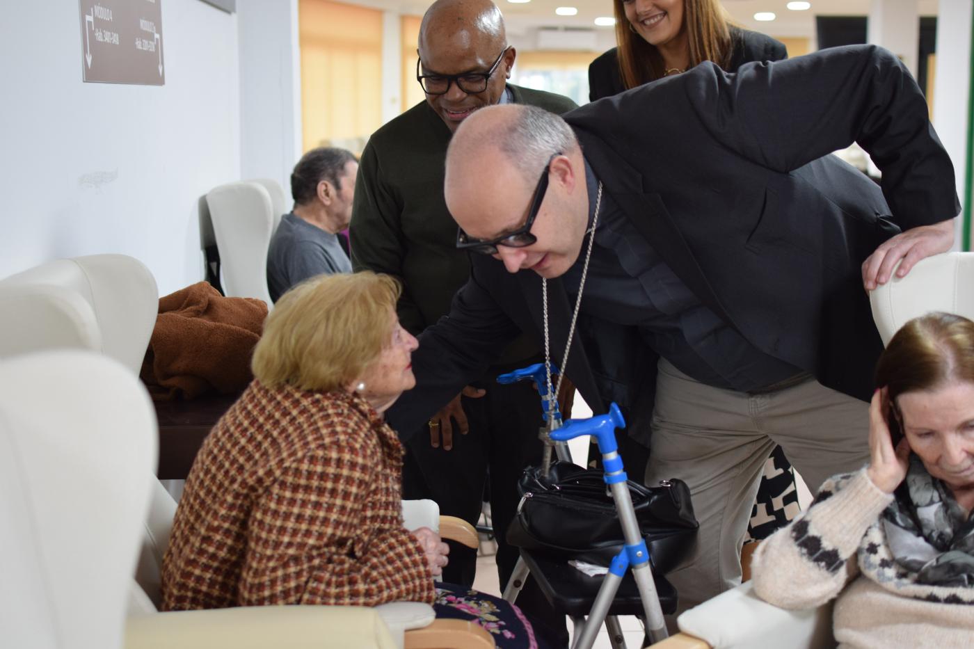 El Obispo, tras su visita: «El reto de futuro es dotar de una estructura arciprestal, dar cuerpo a la Iglesia en Melilla»