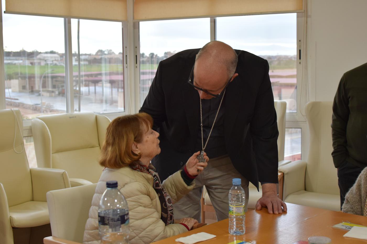 El Obispo, tras su visita: «El reto de futuro es dotar de una estructura arciprestal, dar cuerpo a la Iglesia en Melilla»